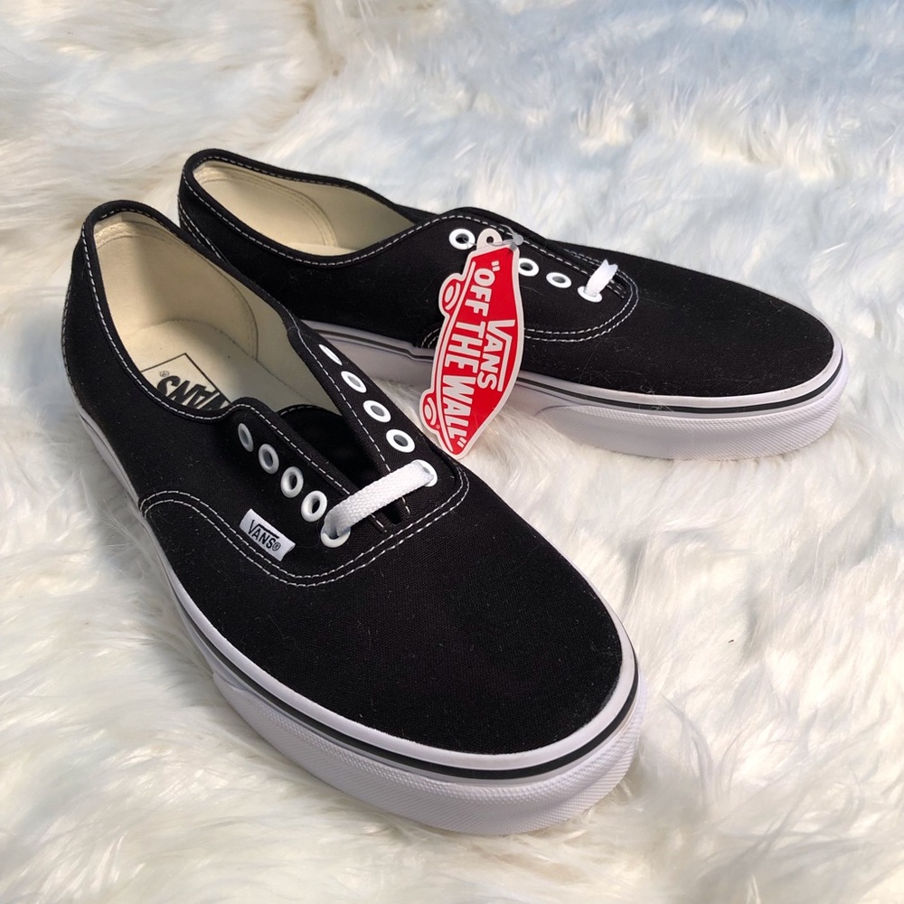 Classic vans men’s 9.5 women’s 11